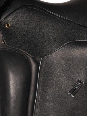 foto_39842_Trophy-Dressage-Saddle-Monoflap-Patent-Leather-Black-Ooteman-3